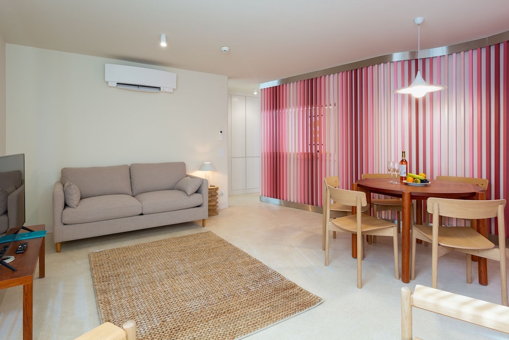 Family Apartment photo 3