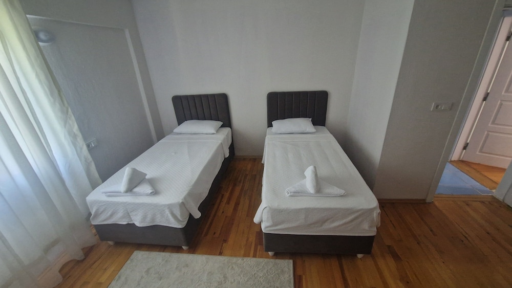 Standard Twin Room photo 1