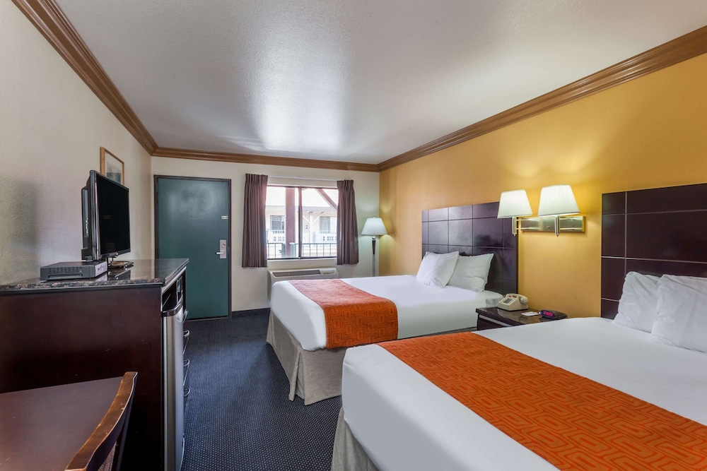 Double Room, 2 Double Beds - Photo 3