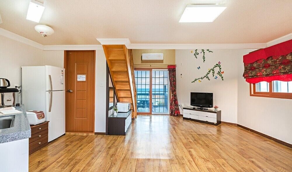 Room (Gumbit Bada) - Photo 1