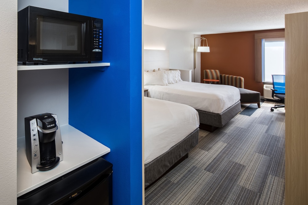 Standard Room, 2 Queen Beds, Accessible (Communications, Accessible Tub) - Photo 2
