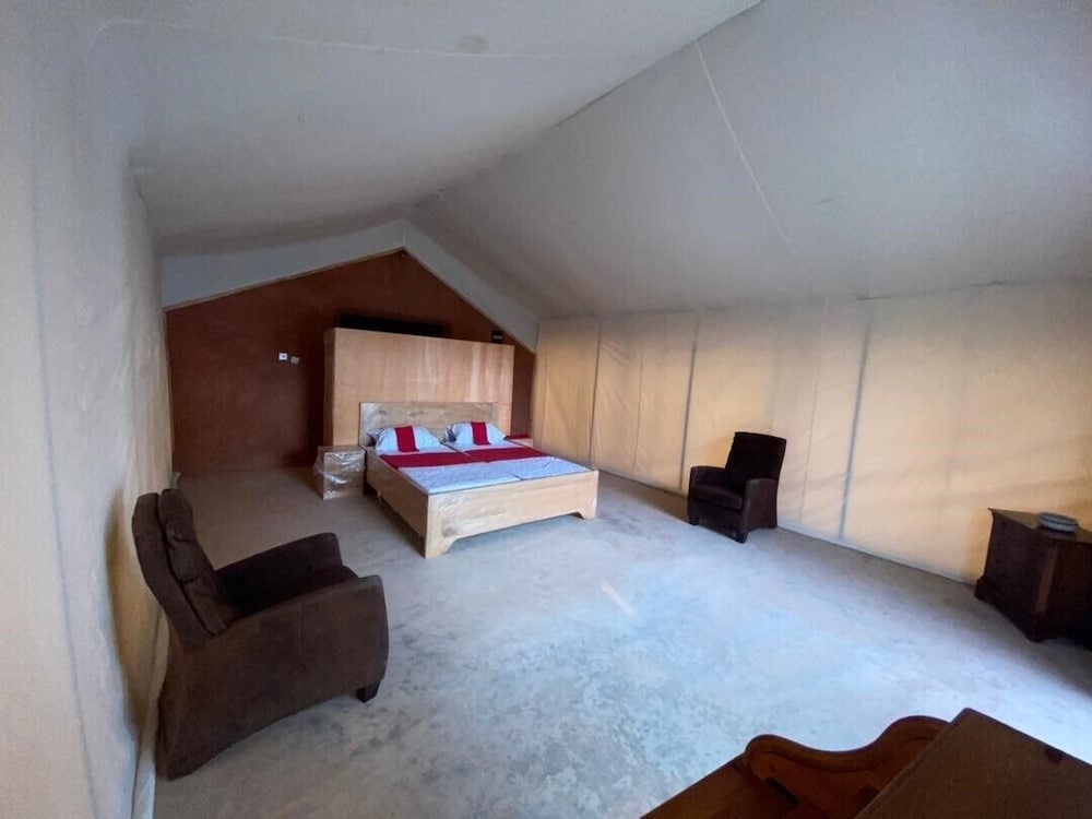 Bungalow, Lake View photo 2