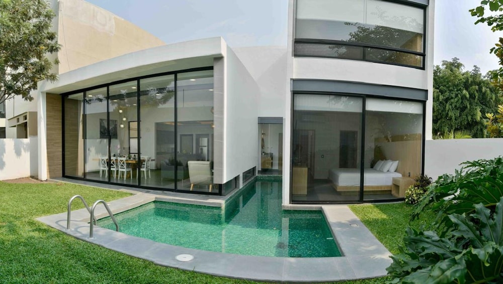 Deluxe Villa