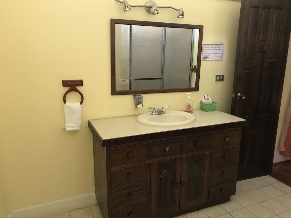Family Triple Room, Private Bathroom photo 3