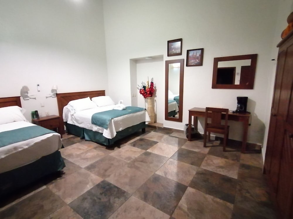 Traditional Quadruple Room, Non Smoking photo 3
