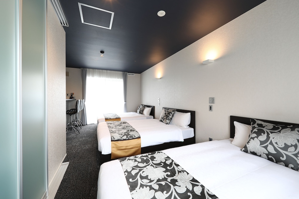 Superior Room C, Non Smoking - Photo 9