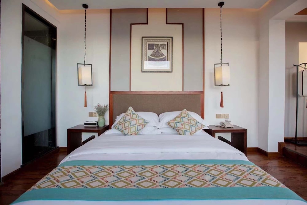 Junior Double Room