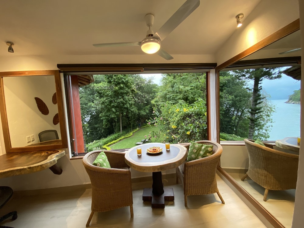 Junior Suite Garden View