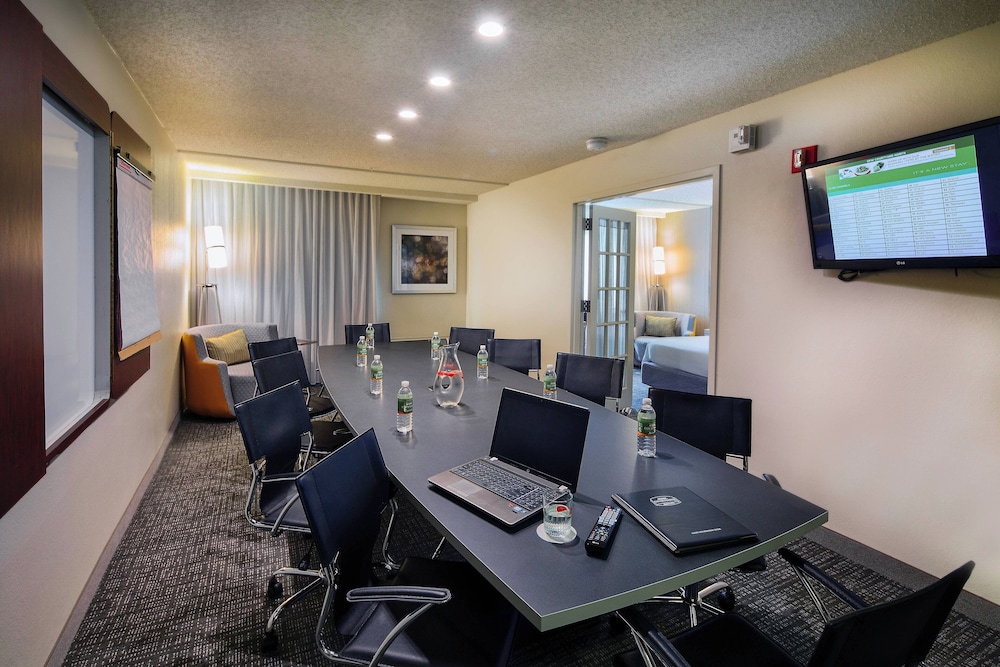 Executive Suite, 1 Bedroom photo 2