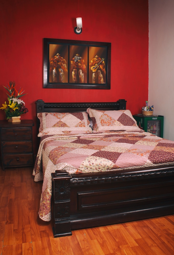 Double Room, 1 Queen Bed