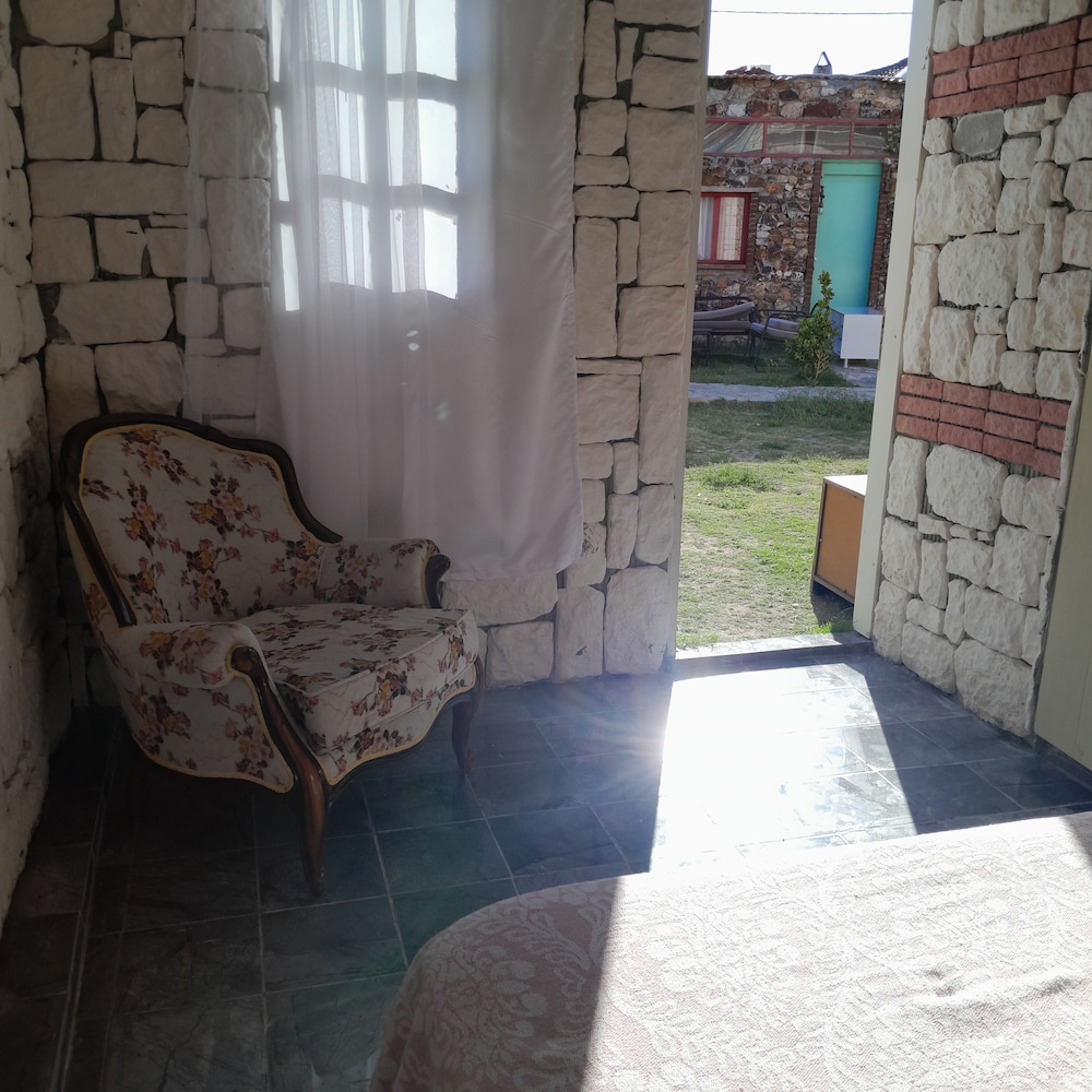 Deluxe Double Room, Garden View photo 1
