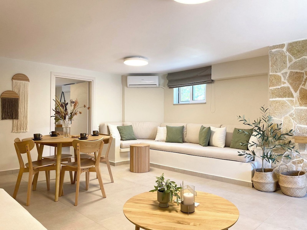 Superior Apartment, Garden View