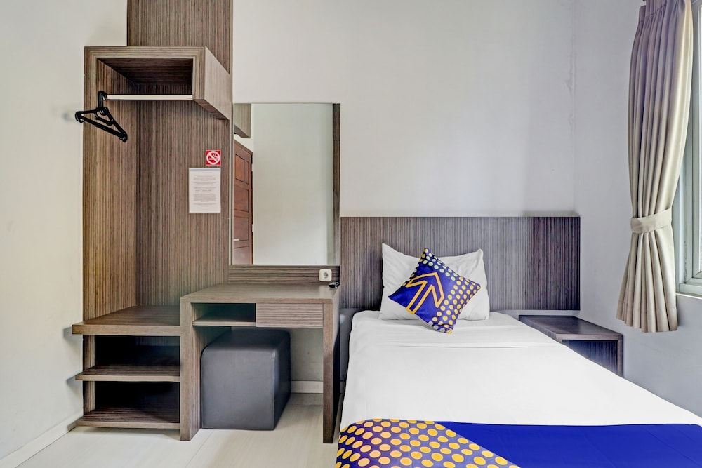 Economy Single Room