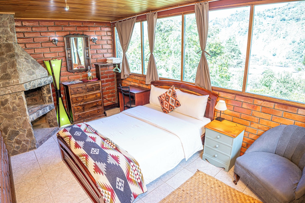 Comfort Double Room, 1 Double Bed, Shared Bathroom, City View