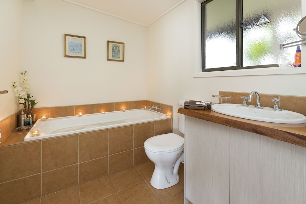 Premium Room, 1 Bedroom, Non Smoking, Balcony (Wolumbin View - B&B) photo 3