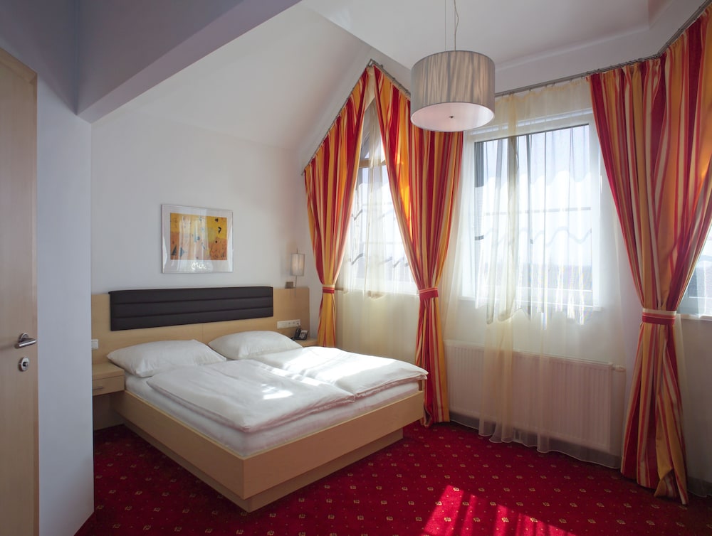 Business Double Room, Garden View photo 1