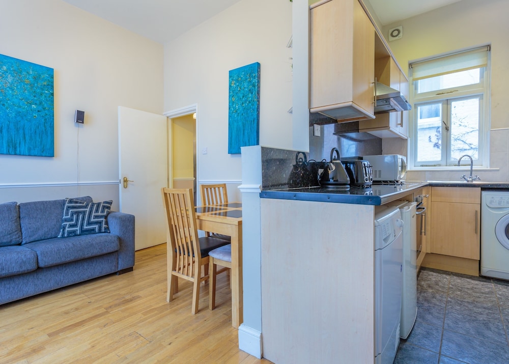 Apartment, Private Bathroom (One Bedroom Castletown ) photo 2