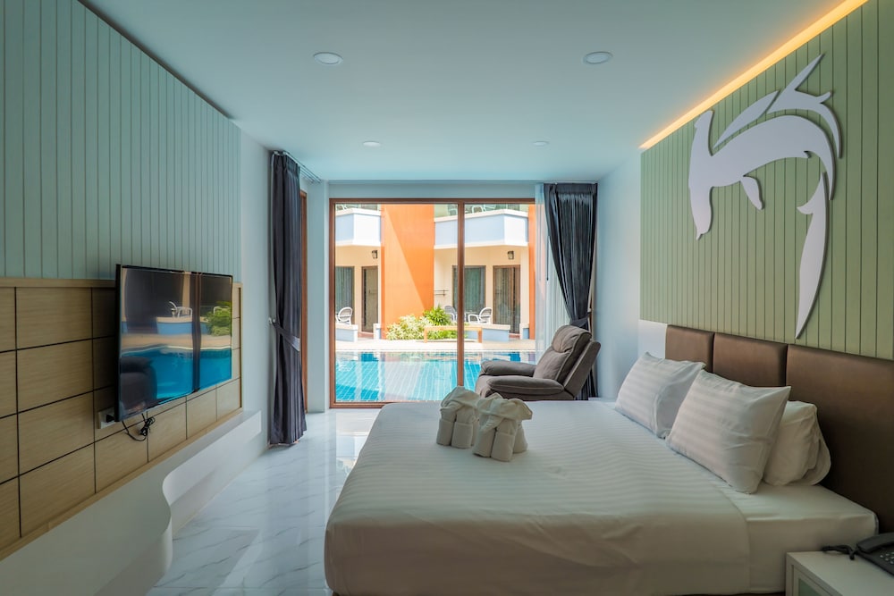 2Bed Room Family Pool Access photo 1
