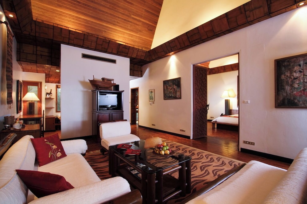 Classic Suite, 1 Bedroom (Classic Wing Suite #3 Hong Sam) - Photo 4