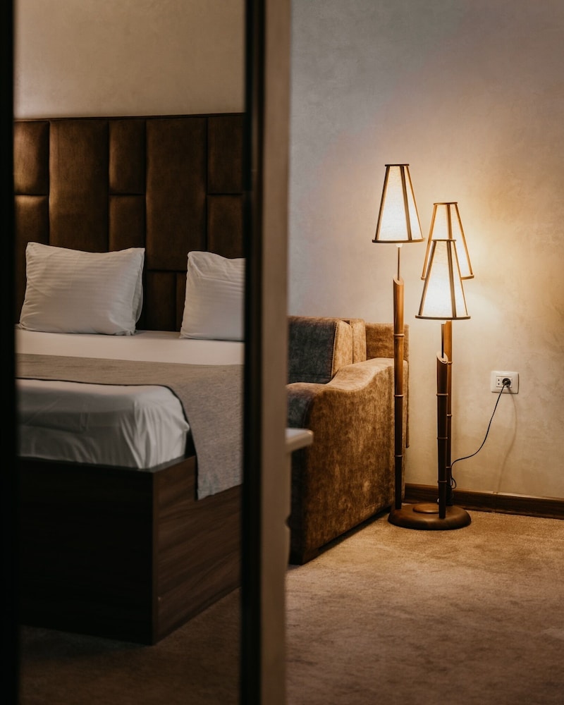 Deluxe Double Room - Photo 5