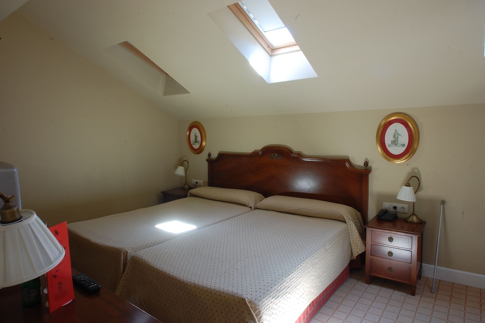 Habitación Doble Económica (Ático)