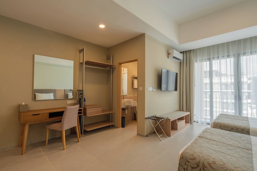 Studio Suite Twin photo 3