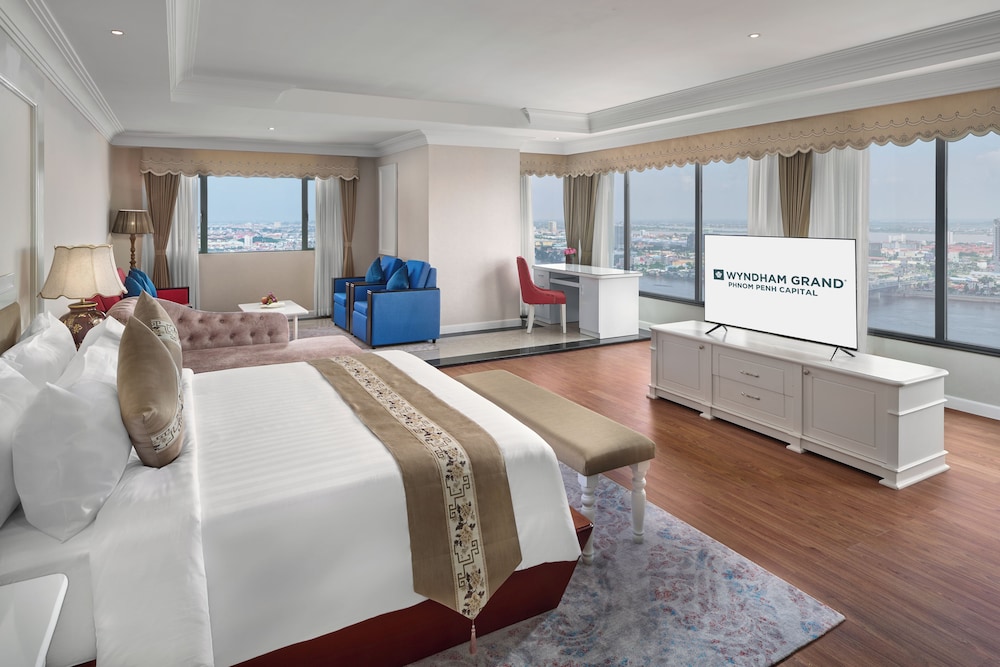 Corner Suite