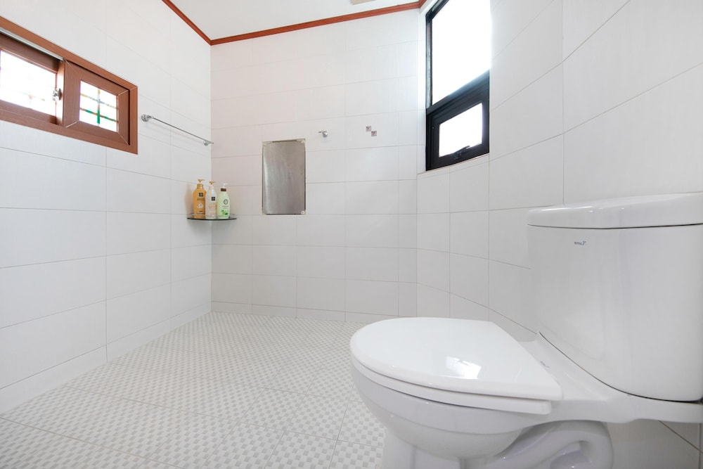 Basic Room, 1 Bedroom (Lavender(Mountain View)) photo 3