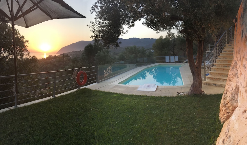 Ouzo Panoramic Houses 2, with private pool, Foto 27