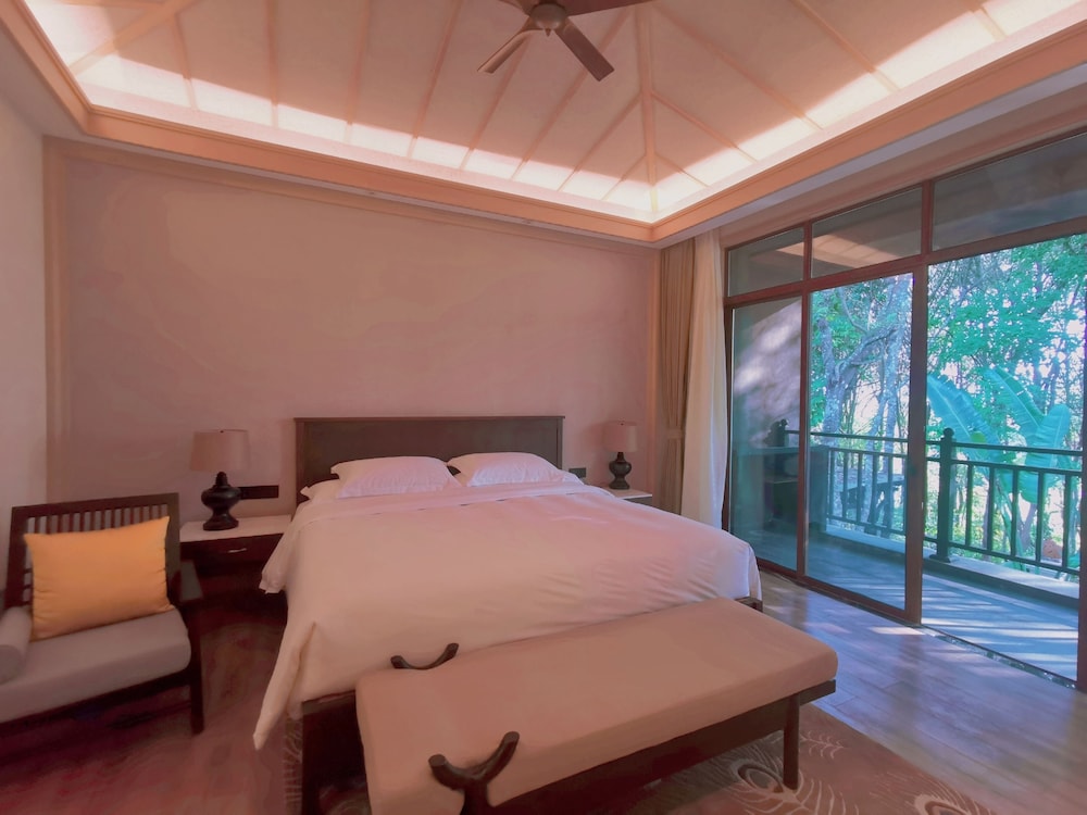Deluxe Villa, 3 Bedrooms, Accessible, Courtyard View photo 2