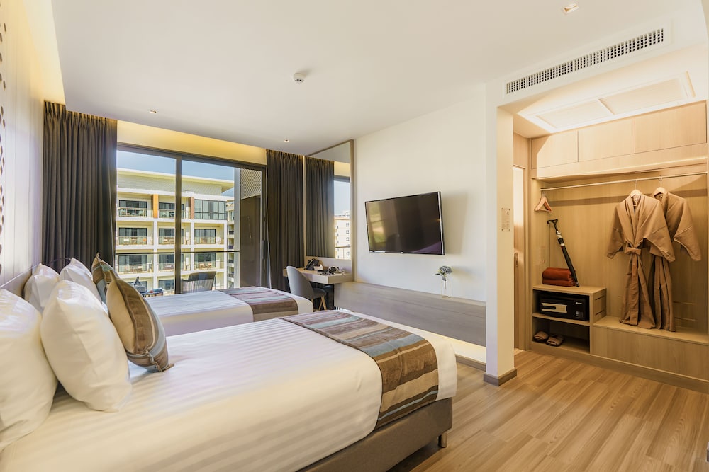 room photo