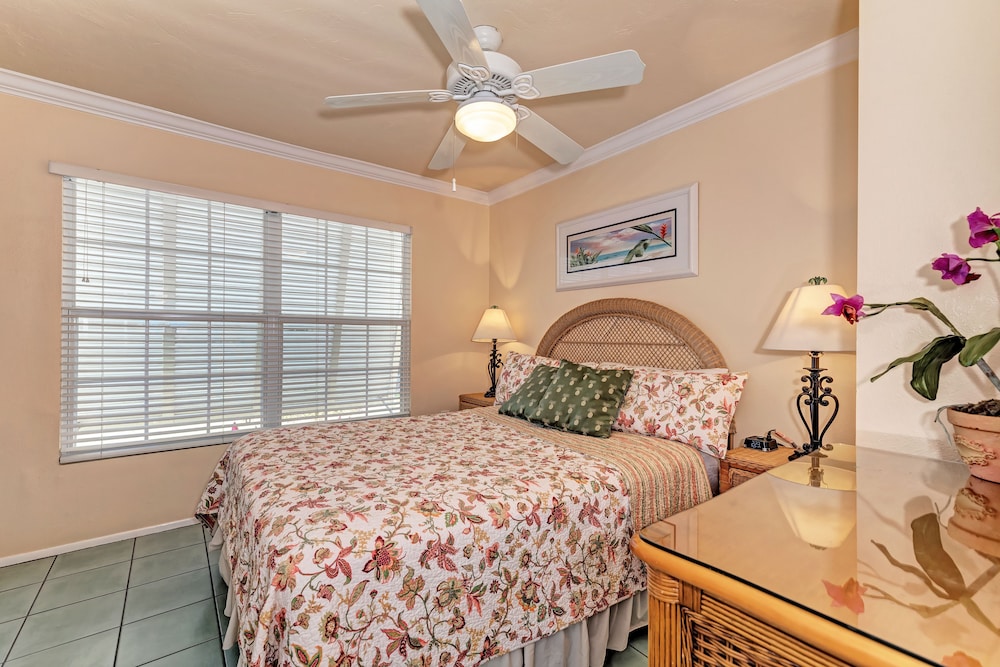 Tradewinds 2 Bedroom Gulf Drive Villa photo 1