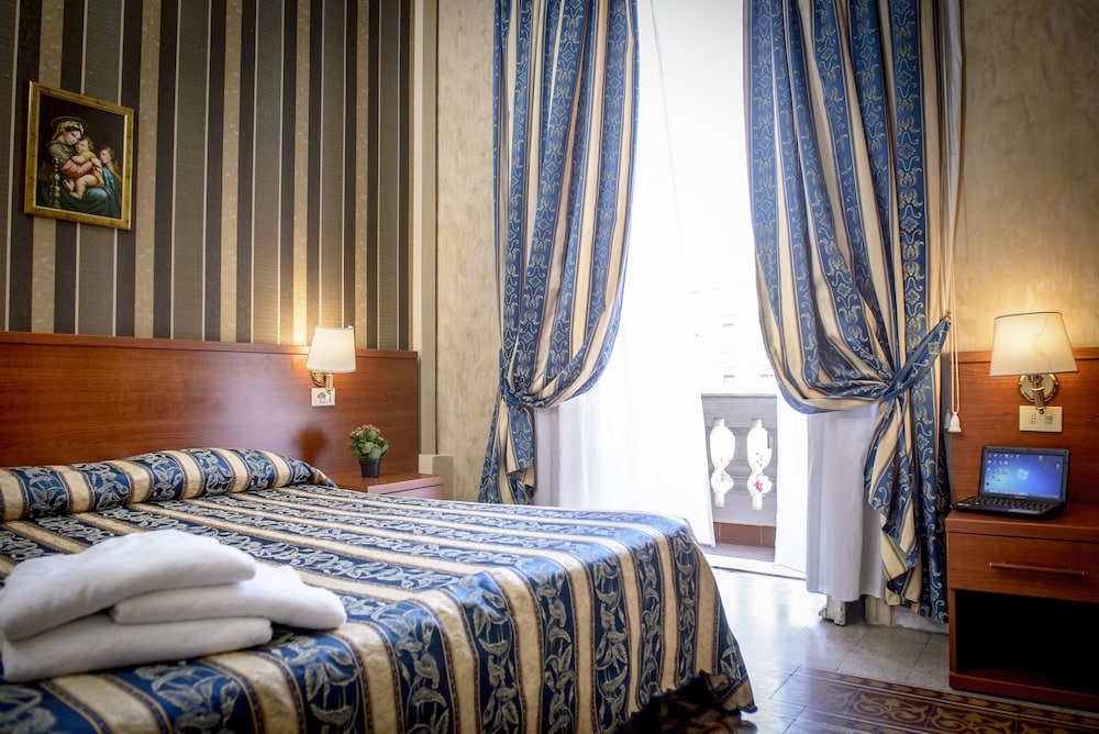 Double or Twin Room photo 1