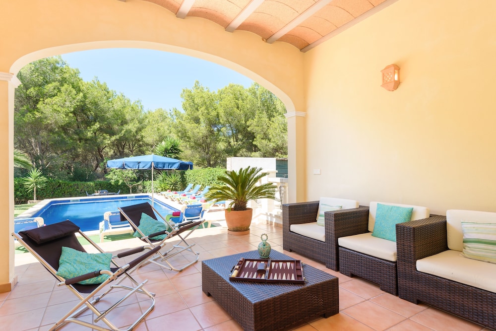 Villa, 4 Bedrooms photo 2