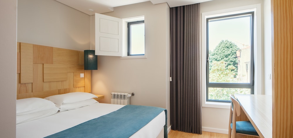 Superior Double or Twin Room - Photo 7