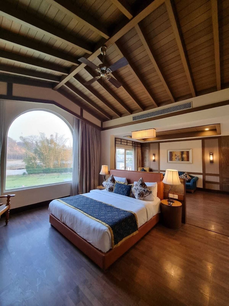 Suite with River View photo 3