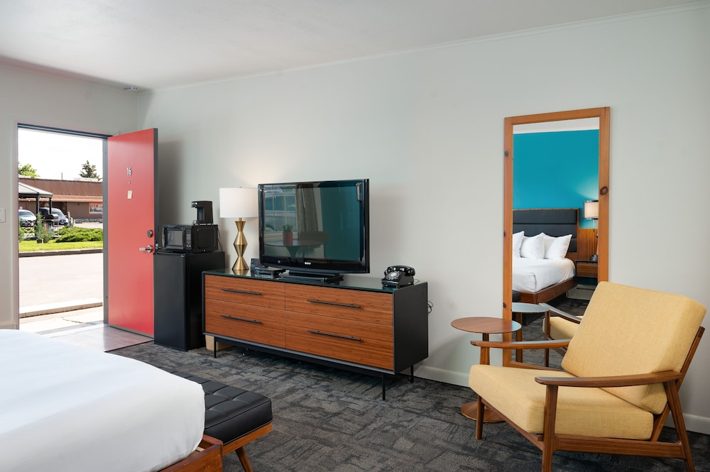 Standard room, 1 king bed