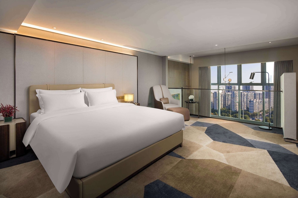 Premier Loft, 1 King Bed, Non Smoking, River View