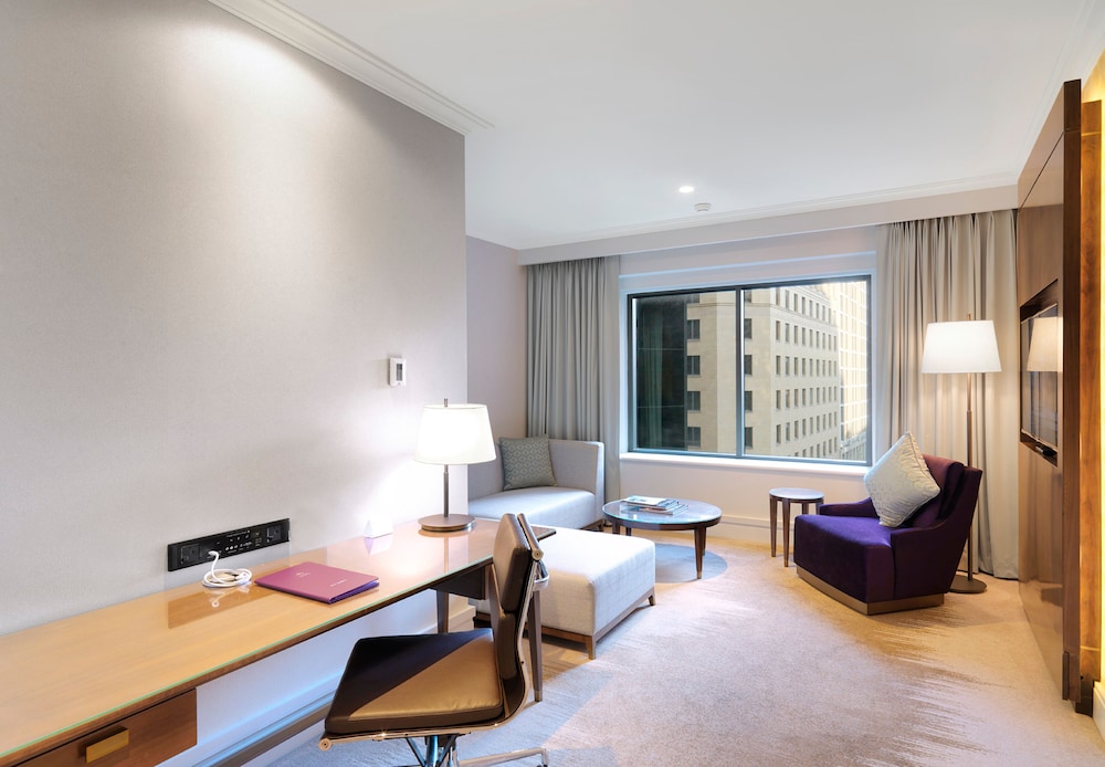 Jamison Club Park Suite, Business Lounge Access (High Floor) - Photo 6