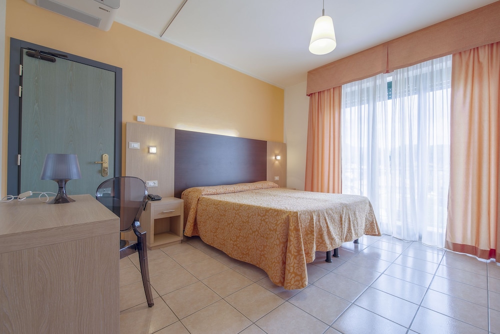 Economy Double Room, Terrace