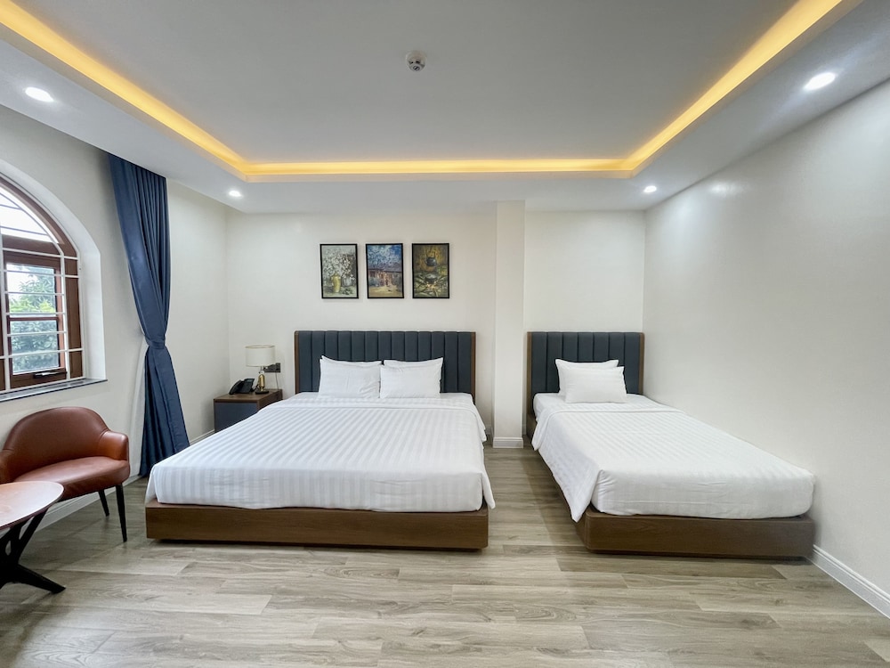 Triple Room