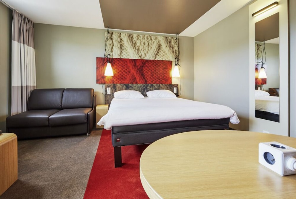 Superior Room, 1 Double Bed with Sofa bed - Photo 2