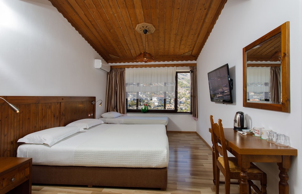 Deluxe Double or Twin Room, City View photo 1
