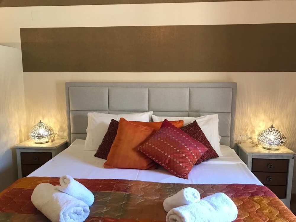 Comfort Double Room, 1 Queen Bed, Air conditioning, Ground Floor photo 3