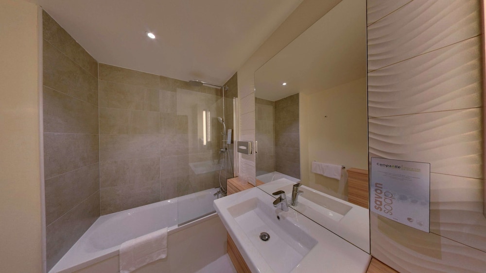 Standard Room, Multiple Beds - Photo 5