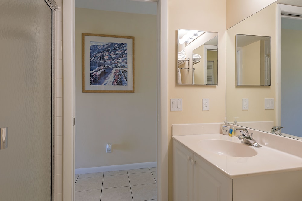 Suite, 1 Bedroom photo 2
