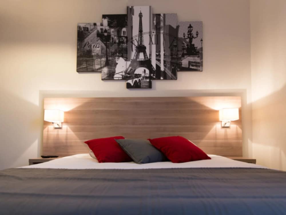 Classic Double Room, City View photo 3