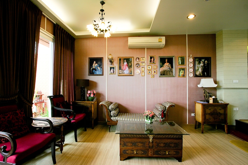 VINTAGE SUITE (SKY GARDEN) photo 3