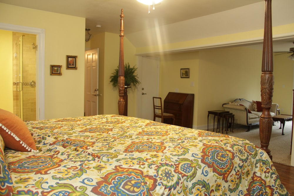 Honeymoon Room, Non Smoking, Garden View photo 1