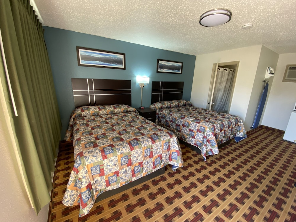 Double Room, 2 Double Beds, Non Smoking photo 1